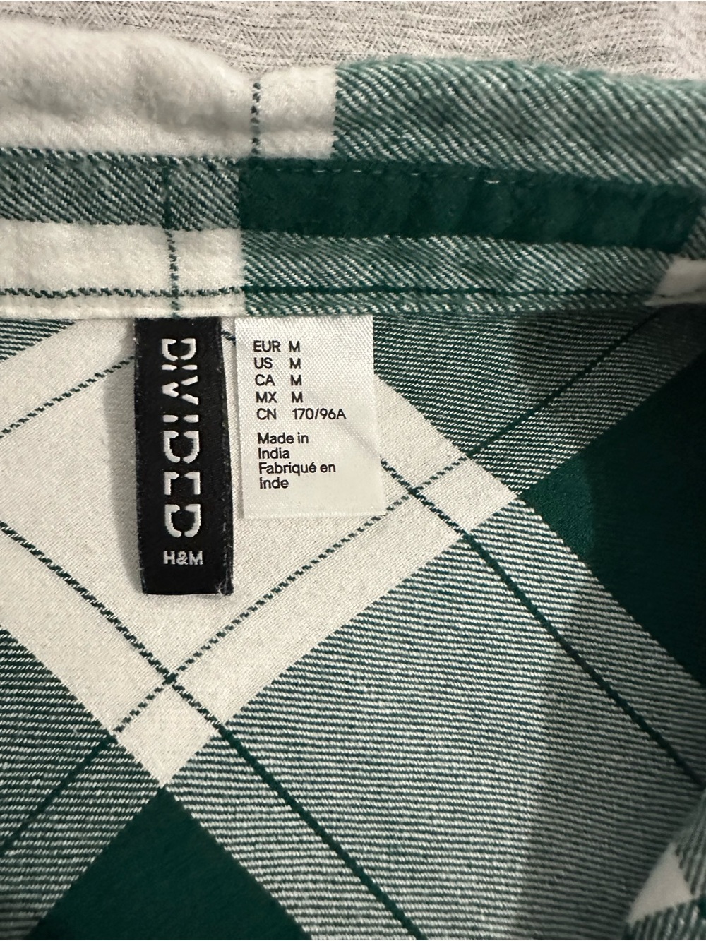 H&M flannel - Picture 2 of 5